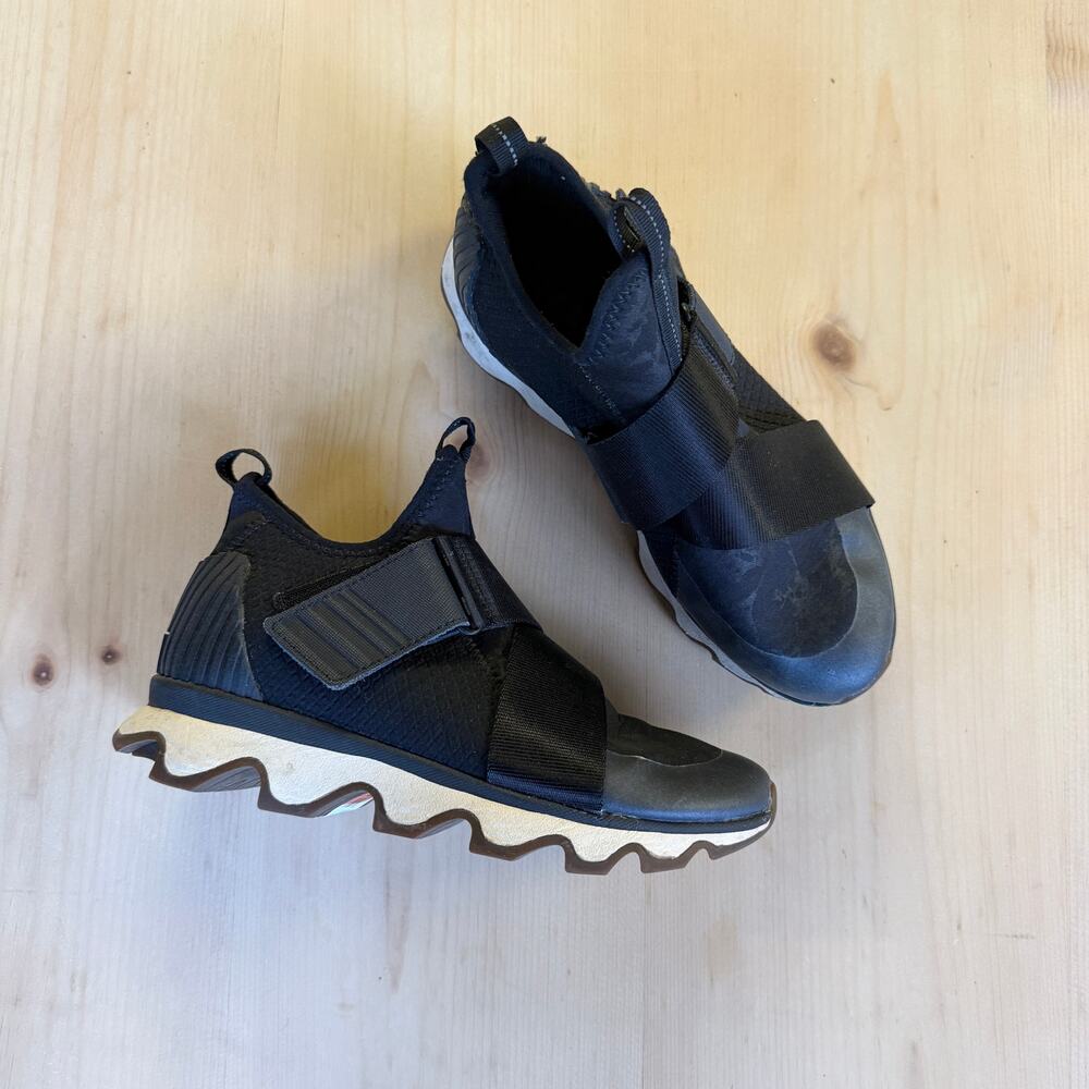 Sorel Kinetic Mesh Sneaker Sz 6